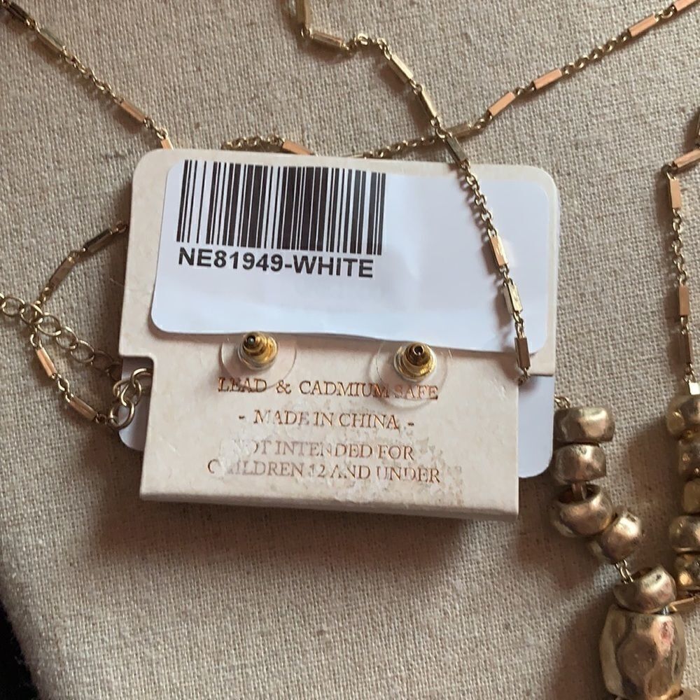 New. Gold chain bead necklace snakeskin tassel - Picture 2 of 5